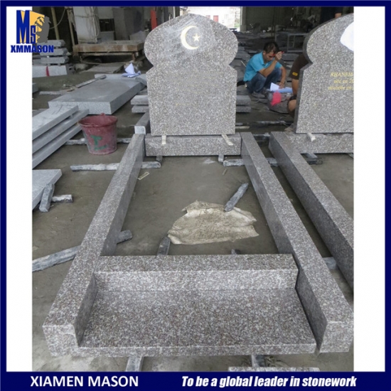 Lápida islámica con oro lijado