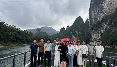 El personal de la empresa se llena de energía tras la memorable gira por Guilin